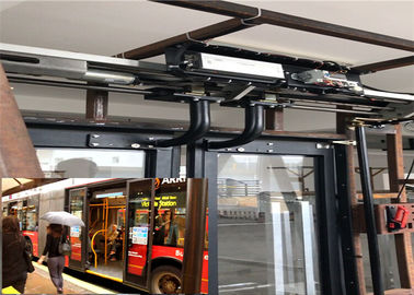 Protection coulissante de passager de porte de prise de bord sensible pour l'autobus électrique pur